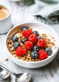 Granola with berries and yogurt