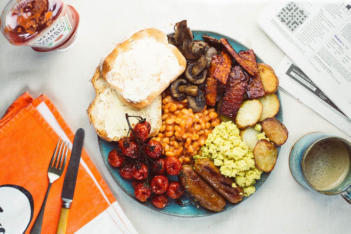 Full English breakfast platter