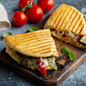 Grilled panini with tomatoes